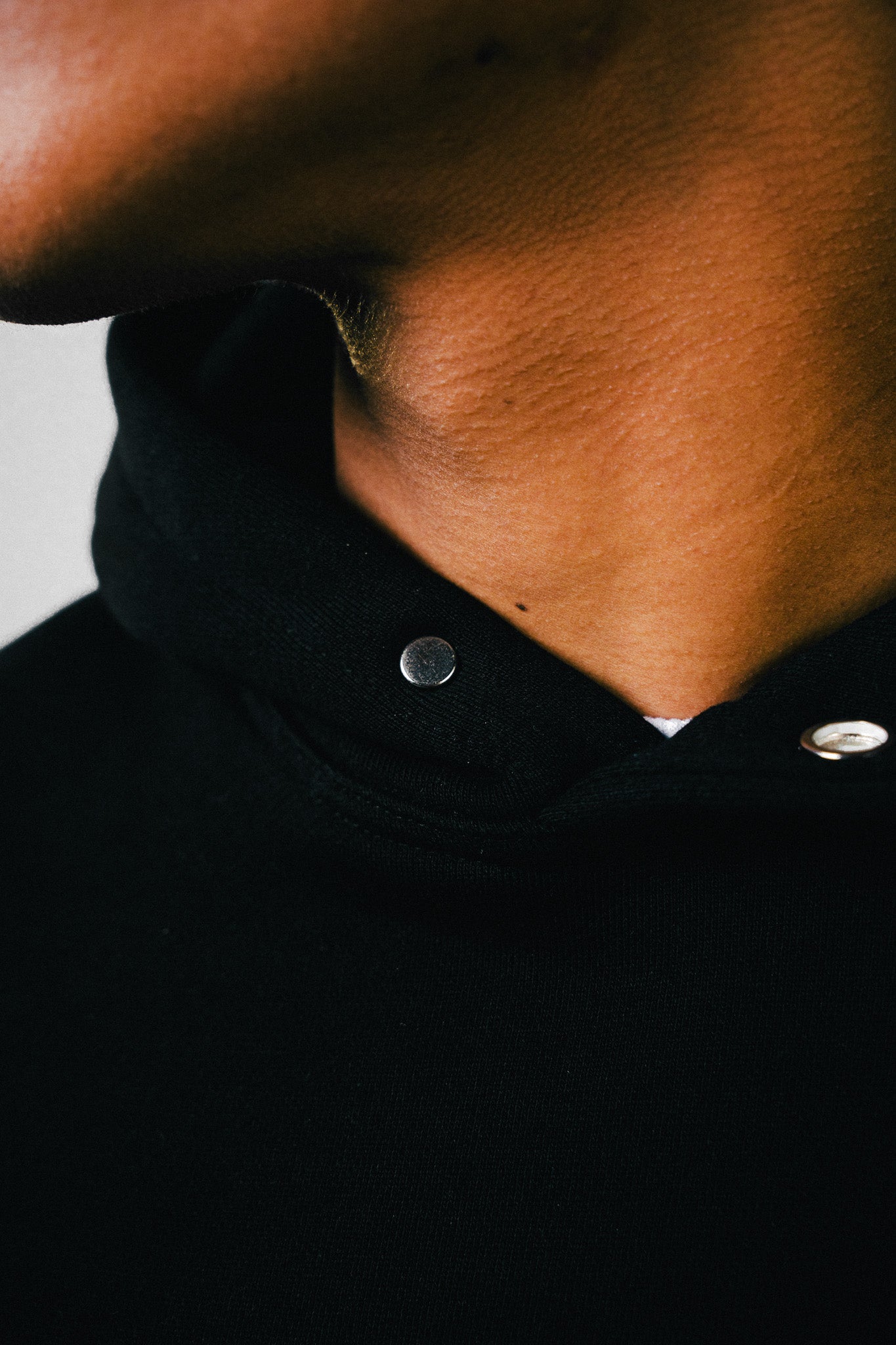 CLASSIC HOODIE "INT. DESIGN LAB" - LIMITED EDITION IN BLACK