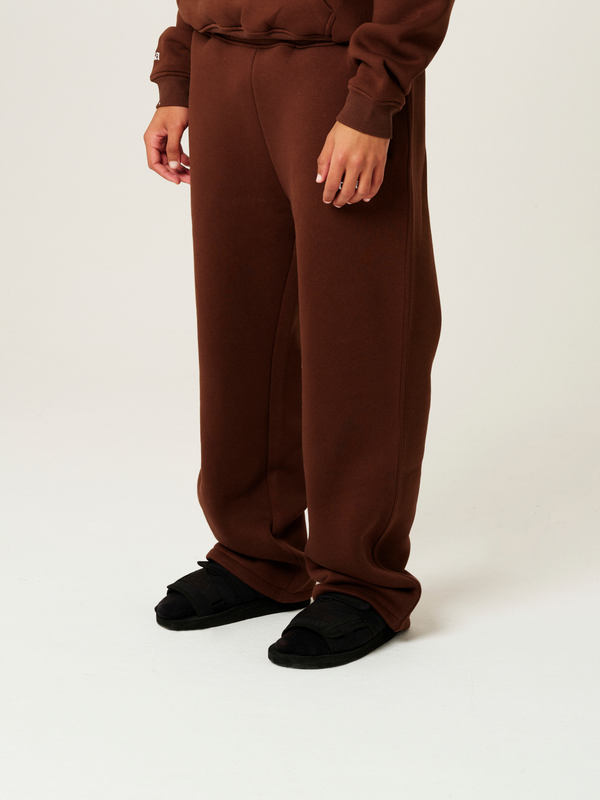JOGGER "BROWN"