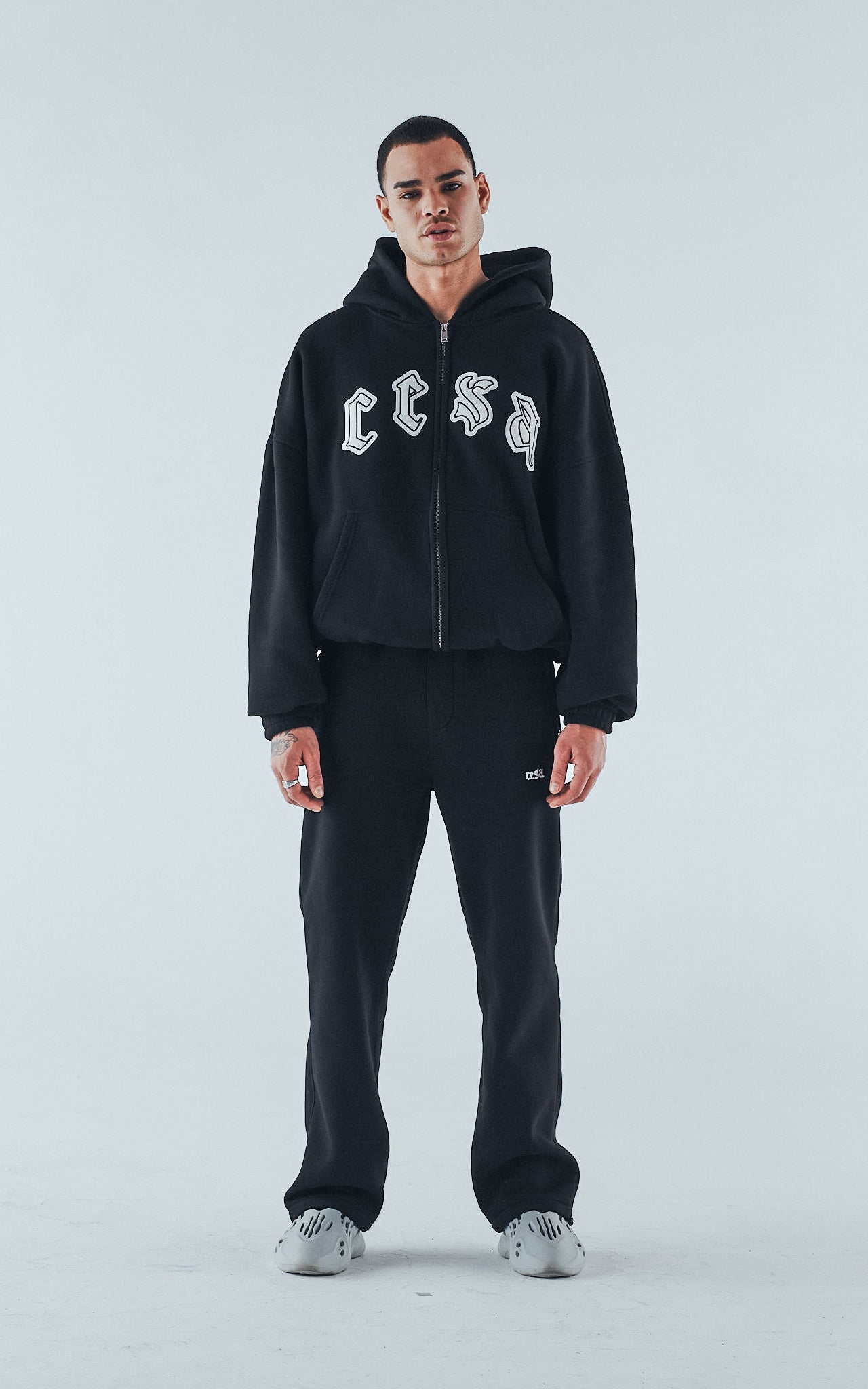 CLASSIC JOGGER "BLACK"