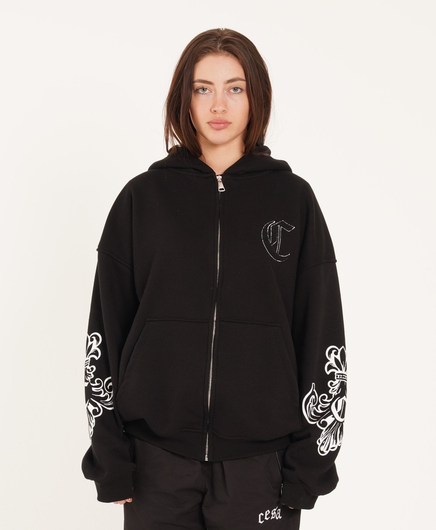 ONP ZIPPER "BLACK" LILIES